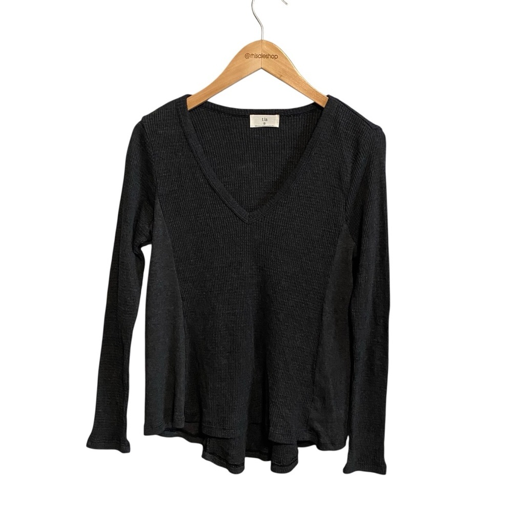 t.la Anthropologie Charcoal Gray V Neck Thermal Long Sleeve Tee Size Small - Picture 3 of 7
